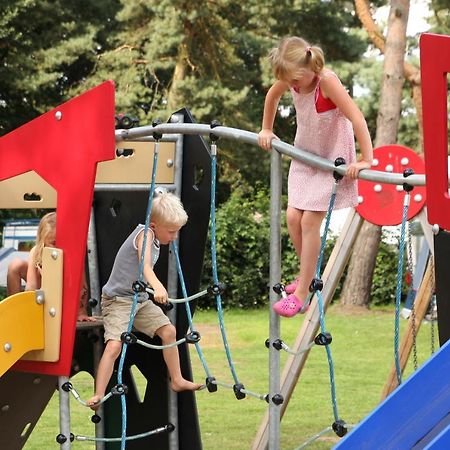 Lodge 6 Personen Camping De Molenhof Reutum Kültér fotó