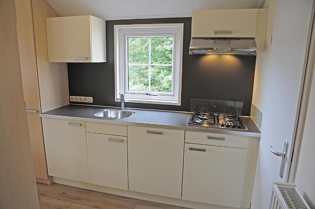 Lodge 6 Personen Camping De Molenhof Reutum Kültér fotó